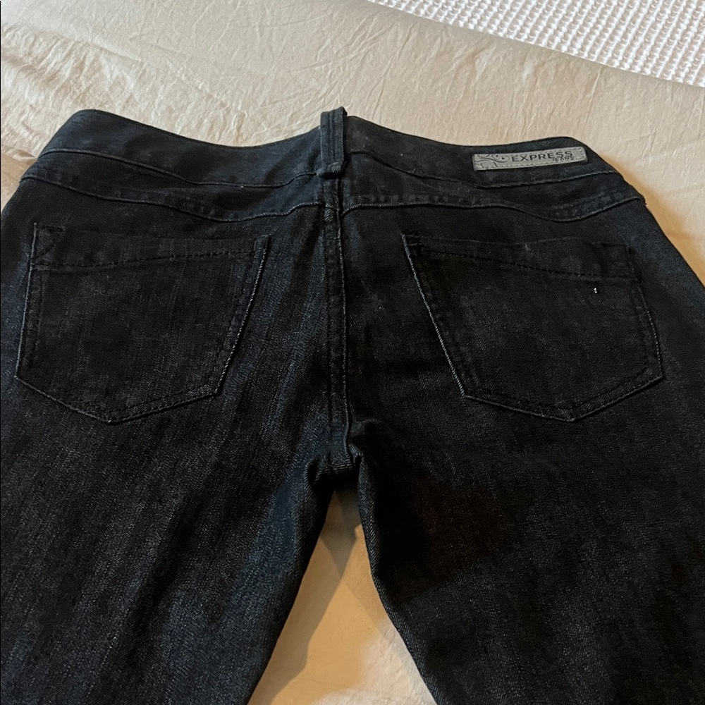 Women’s - Picture 3 of 5